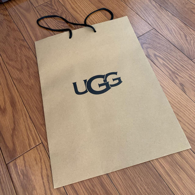 UGG(アグ)のUGG ショップ 紙袋セット レディースのバッグ(ショップ袋)の商品写真