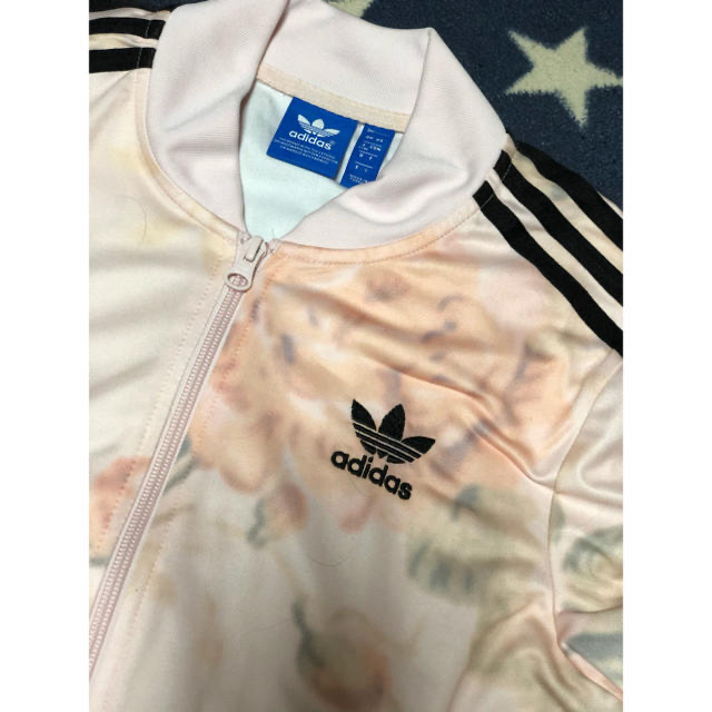 adidas(アディダス)のアディダス ジャージ ボタニカル柄 ピンク レディースのトップス(その他)の商品写真