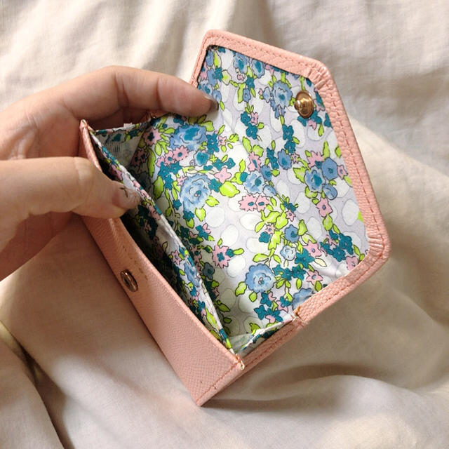【名刺入れ】【カードケース】ピンク レディースのファッション小物(名刺入れ/定期入れ)の商品写真