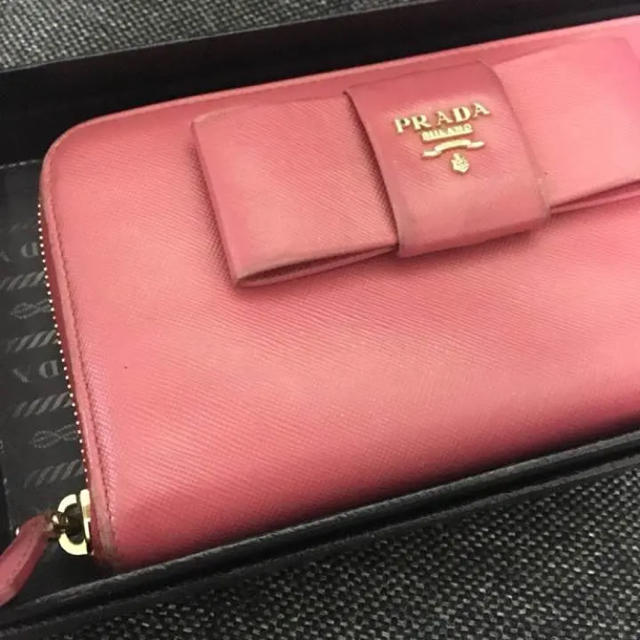 PRADA(プラダ)のプラダ　長財布　ピンク　リボン レディースのファッション小物(財布)の商品写真