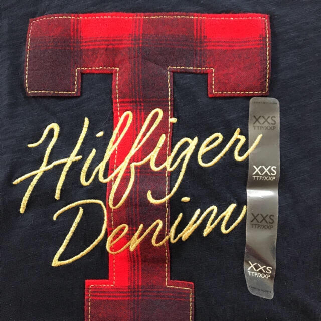 TOMMY HILFIGER(トミーヒルフィガー)のTOMMY☆アプリケＴ レディースのトップス(Tシャツ(半袖/袖なし))の商品写真