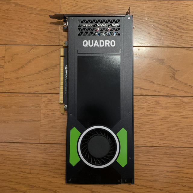 Quadro P4000PC/タブレット