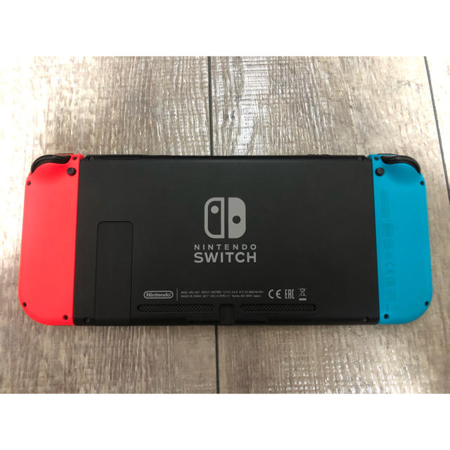 Nintendo Switch(ニンテンドースイッチ)の（中古）任天堂スイッチ 初期モデル Nintendo Switch エンタメ/ホビーのゲームソフト/ゲーム機本体(家庭用ゲーム機本体)の商品写真