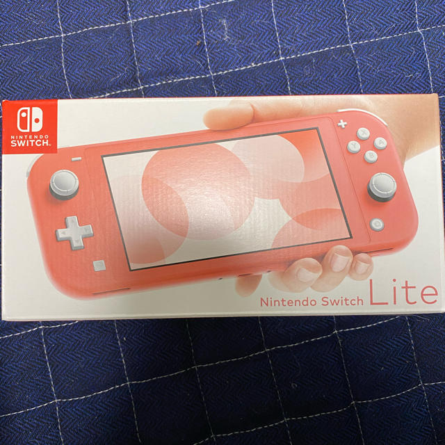 Switch Lite コーラル