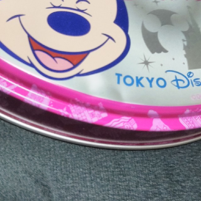 Disney(ディズニー)のディズニーランドお土産の缶・2個セット! エンタメ/ホビーのおもちゃ/ぬいぐるみ(キャラクターグッズ)の商品写真