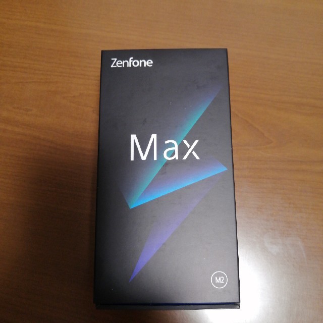 ASUS(エイスース)のASUS Zenfone Max M2　(スペースブルー) スマホ/家電/カメラのスマートフォン/携帯電話(スマートフォン本体)の商品写真