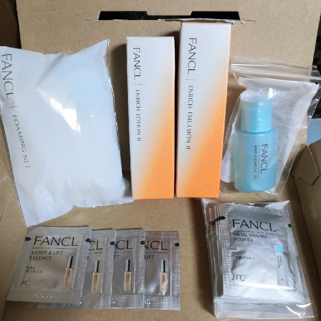 FANCL 無添加エンリッチ　ハリツヤ肌実感キット コスメ/美容のキット/セット(サンプル/トライアルキット)の商品写真