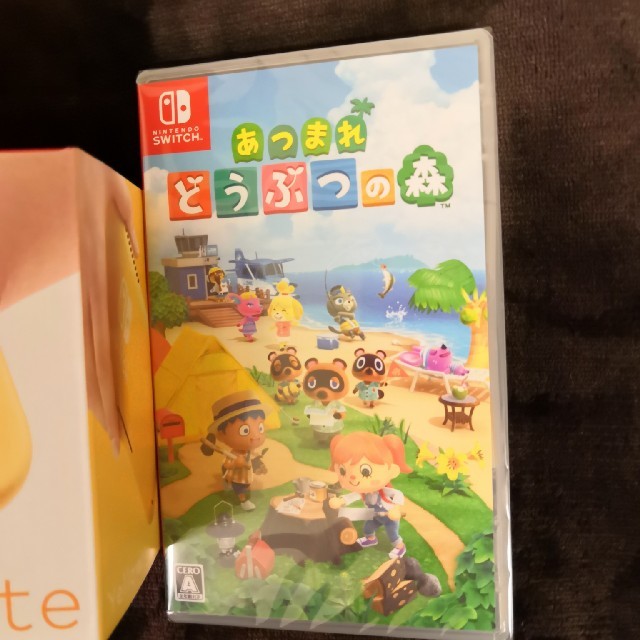 Nintendo Switch(ニンテンドースイッチ)のNintendo Switch  Lite　どうぶつの森セット エンタメ/ホビーのゲームソフト/ゲーム機本体(携帯用ゲーム機本体)の商品写真