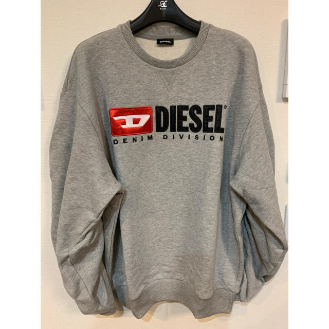 DIESEL(ディーゼル)のDIESEL ディーゼル トレーナー グレー レディースのトップス(トレーナー/スウェット)の商品写真