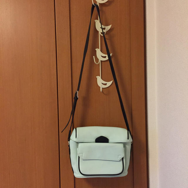 Jewelna Rose(ジュエルナローズ)のミントグリーン フェイクレザーバッグ レディースのバッグ(ショルダーバッグ)の商品写真