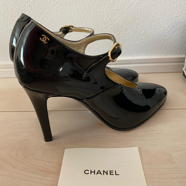 レディースシャネル　CHANEL エナメル　パンプス　シューズ　黒　ブラック　37