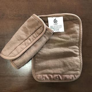 エルゴベビー(Ergobaby)のエルゴ　抱っこ紐　よだれカバー　純正品(抱っこひも/おんぶひも)