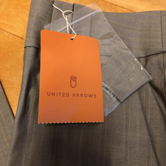 UNITED ARROWS(ユナイテッドアローズ)の新品未使用！アローズパンツ　裾上げなし レディースのパンツ(カジュアルパンツ)の商品写真