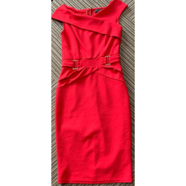Lipsy(リプシー)の新品　リプシー　タイト　ワンピース　赤　ドレス　セクシー　ボディコン　レッド レディースのワンピース(ひざ丈ワンピース)の商品写真