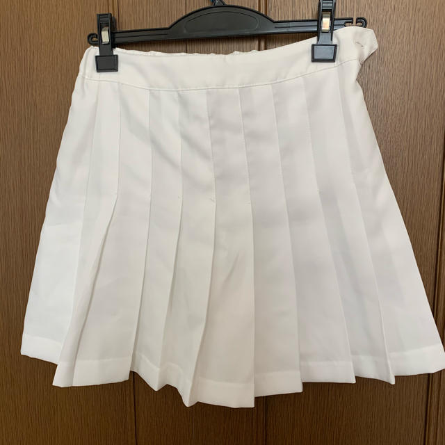 WEGO(ウィゴー)のプリーツスカート　白 レディースのスカート(ミニスカート)の商品写真