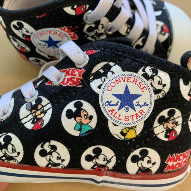 CONVERSE(コンバース)のあぁたんさん専用  コンバース ミッキーデザイン！サイズ13.0値下げ交渉OK キッズ/ベビー/マタニティのベビー靴/シューズ(~14cm)(スニーカー)の商品写真