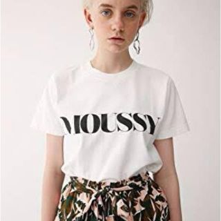 マウジー(moussy)のMOUSSY LETTERED TSJ   新品未使用 マウジーロゴTシャツ(Tシャツ(半袖/袖なし))