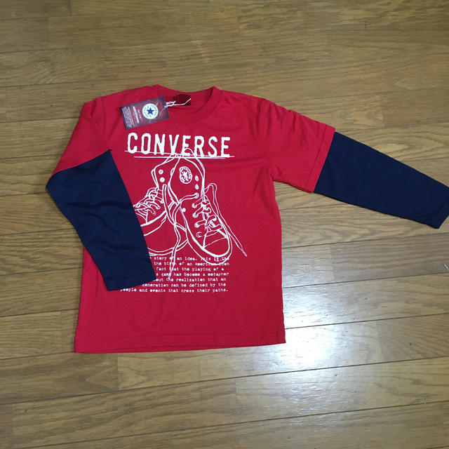 CONVERSE(コンバース)の新品未使用　重ね着風長袖Tシャツ　コンバース　130 男の子　キッズ キッズ/ベビー/マタニティのキッズ服男の子用(90cm~)(Tシャツ/カットソー)の商品写真