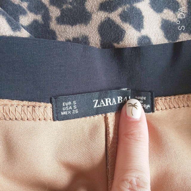 ZARA(ザラ)のzara★レオパードレギンス レディースのレッグウェア(レギンス/スパッツ)の商品写真