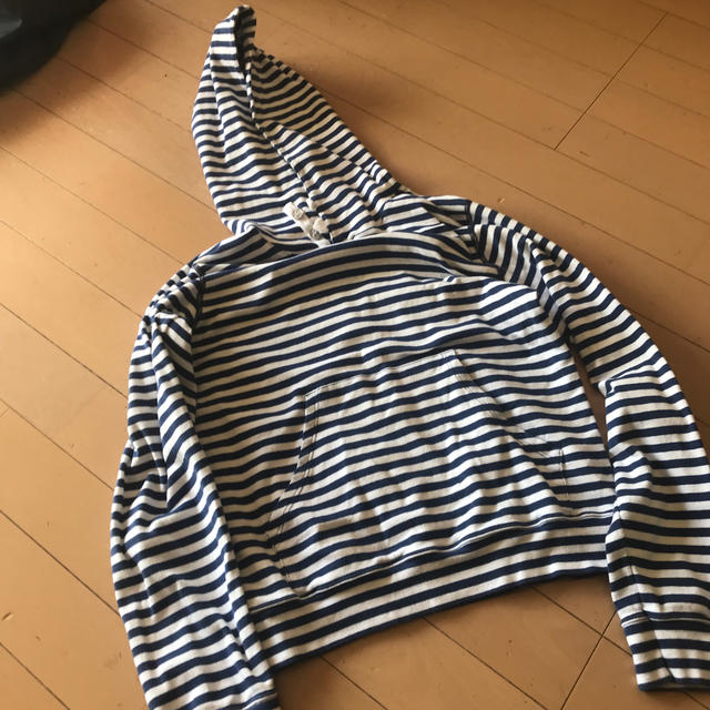 PETIT BATEAU(プチバトー)のプチバトー　ストライプパーカー　152サイズ キッズ/ベビー/マタニティのキッズ服男の子用(90cm~)(Tシャツ/カットソー)の商品写真