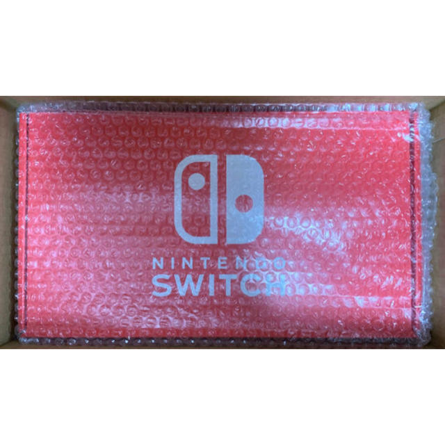 Nintendo Switch(ニンテンドースイッチ)の任天堂スイッチ本体ネオンカラー エンタメ/ホビーのゲームソフト/ゲーム機本体(家庭用ゲーム機本体)の商品写真