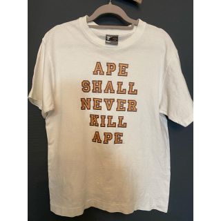 アベイシングエイプ(A BATHING APE)のBAPE エイプ　Tシャツ　白　M(Tシャツ/カットソー(半袖/袖なし))