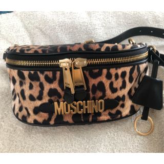 モスキーノ(MOSCHINO)のレオパードベルトバッグモスチーノ(ボディバッグ/ウエストポーチ)