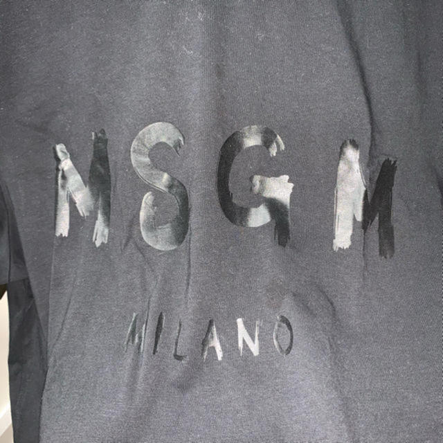 MSGM(エムエスジイエム)のMSGM 黒　Tシャツ メンズのトップス(Tシャツ/カットソー(半袖/袖なし))の商品写真