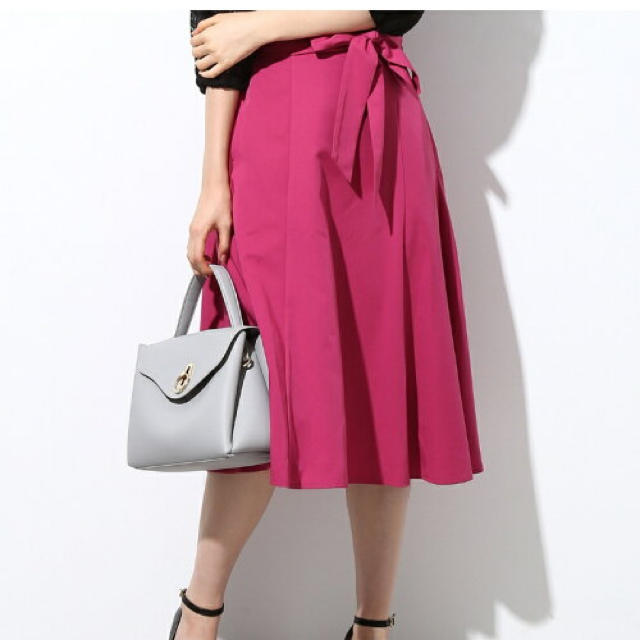 ViS(ヴィス)の新品未使用　VIS vis 春色　ピンク　ロングスカート レディースのスカート(ロングスカート)の商品写真