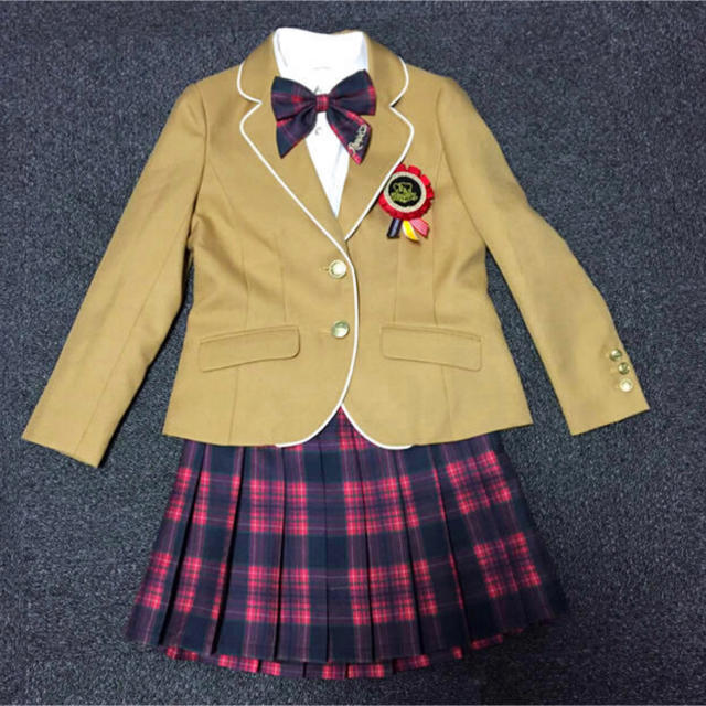 repipi armario(レピピアルマリオ)の卒業式　女の子　スーツ キッズ/ベビー/マタニティのキッズ服女の子用(90cm~)(ドレス/フォーマル)の商品写真