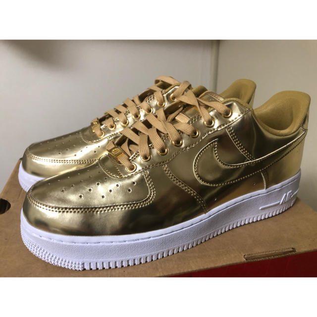 メンズNIKE AIR FORCE 1 SP GOLD  CQ6566-700