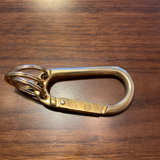 uniform experiment(ユニフォームエクスペリメント)のuniform experiment zirconia carabiner   メンズのファッション小物(キーホルダー)の商品写真