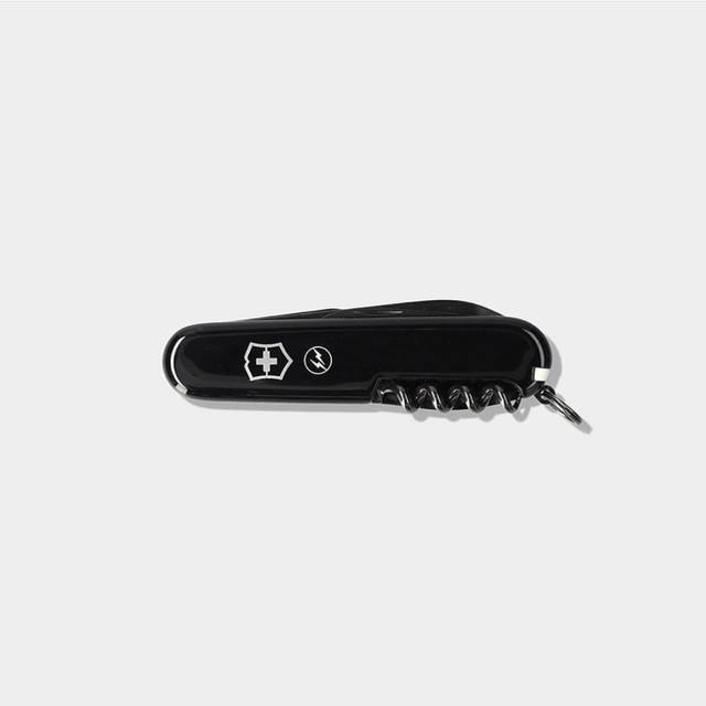 FRAGMENT(フラグメント)のVICTORINOX x FRAGMENT SPARTAN PS BLACK メンズのファッション小物(キーホルダー)の商品写真