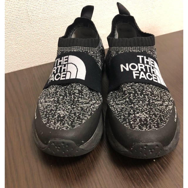 THE NORTH FACE(ザノースフェイス)の5月15日まで値下げ ノースフェイス スニーカー 上靴 サイズ26センチ メンズの靴/シューズ(スニーカー)の商品写真