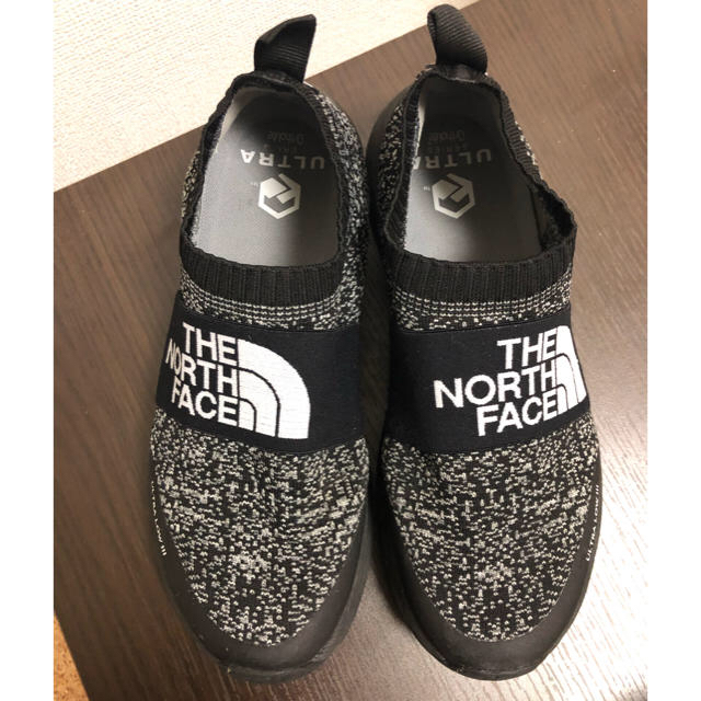 THE NORTH FACE(ザノースフェイス)の5月15日まで値下げ ノースフェイス スニーカー 上靴 サイズ26センチ メンズの靴/シューズ(スニーカー)の商品写真