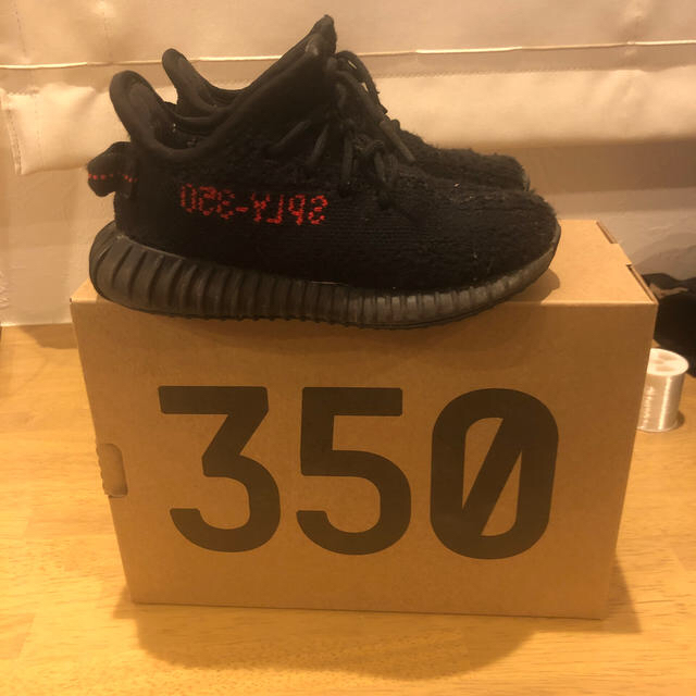 adidas(アディダス)のYEEZY BOOST 350 infant 14.5 キッズ/ベビー/マタニティのキッズ靴/シューズ(15cm~)(スニーカー)の商品写真