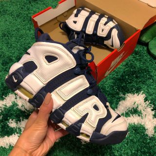 ナイキ(NIKE)のNIKE AIR MORE UPTEMPO(スニーカー)