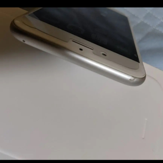 Apple(アップル)のiPhone6 Silver 16GB スマホ/家電/カメラのスマートフォン/携帯電話(スマートフォン本体)の商品写真
