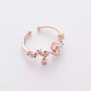 スワロフスキー(SWAROVSKI)の【ラスト1点】ストーンチャーム　リング【再入荷】(リング(指輪))