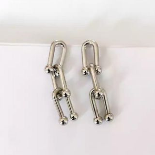 アメリヴィンテージ(Ameri VINTAGE)のTriple chain silver pierce No.320(ピアス)