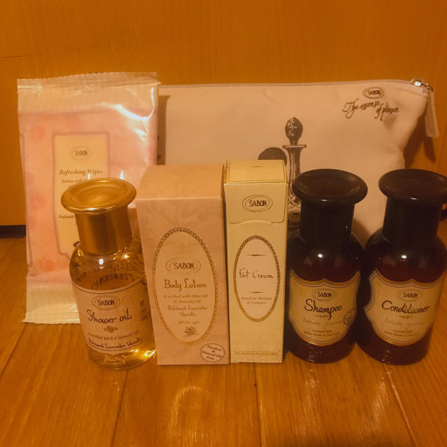 SABON(サボン)のSABON トラベルキット  ホリデー コスメ/美容のキット/セット(コフレ/メイクアップセット)の商品写真