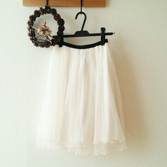 IENA(イエナ)のsimpliciteホワイトチュールSK レディースのスカート(ひざ丈スカート)の商品写真