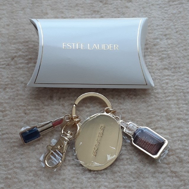 Estee Lauder(エスティローダー)のESTEE LAUDER　キーホルダー レディースのファッション小物(キーホルダー)の商品写真