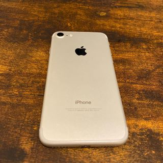 アイフォーン(iPhone)の【超美品】iPhone7 32GB シルバー(スマートフォン本体)