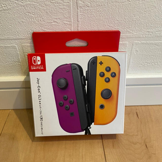 Nintendo Switch(ニンテンドースイッチ)のJoy-Con ジョイコン パープル オレンジ エンタメ/ホビーのゲームソフト/ゲーム機本体(その他)の商品写真