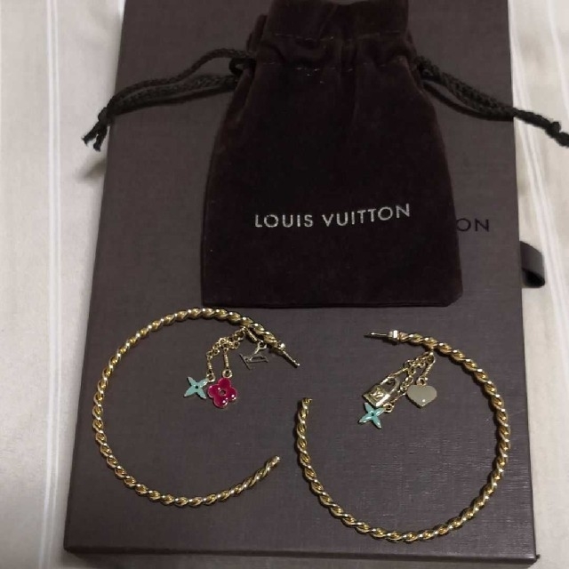 LOUIS VUITTON(ルイヴィトン)の«ヨンベ❤️様専用»ルイヴィトン ピアス フープ レディースのアクセサリー(ピアス)の商品写真