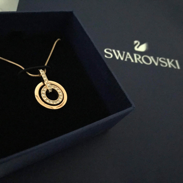 SWAROVSKI(スワロフスキー)のスワロフスキー ネックレス メンズのアクセサリー(ネックレス)の商品写真