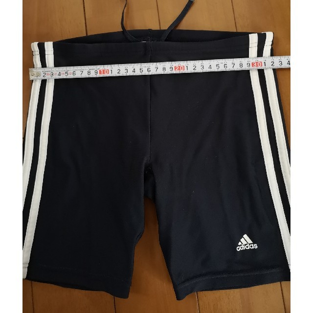 adidas(アディダス)の子供✩アディダス水着  ✩サイズ150 キッズ/ベビー/マタニティのキッズ服男の子用(90cm~)(水着)の商品写真