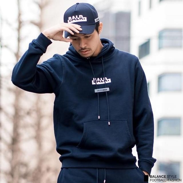 ロゴシール ★最新作★BALR.コントラスティング ロゴ パーカーNAVY(XS)の通販 by くら's shop｜ラクマ オランダ