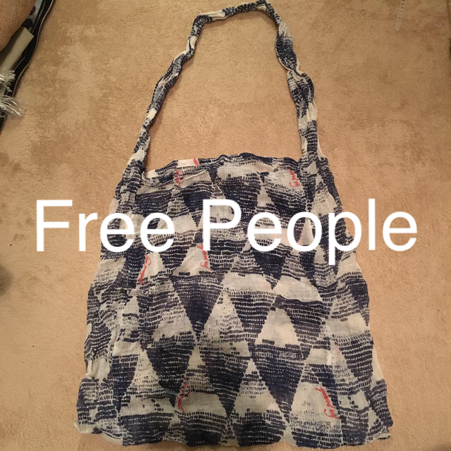 Free People(フリーピープル)のハワイで購入　レア　Free people ショップ袋　布製 レディースのバッグ(ショップ袋)の商品写真